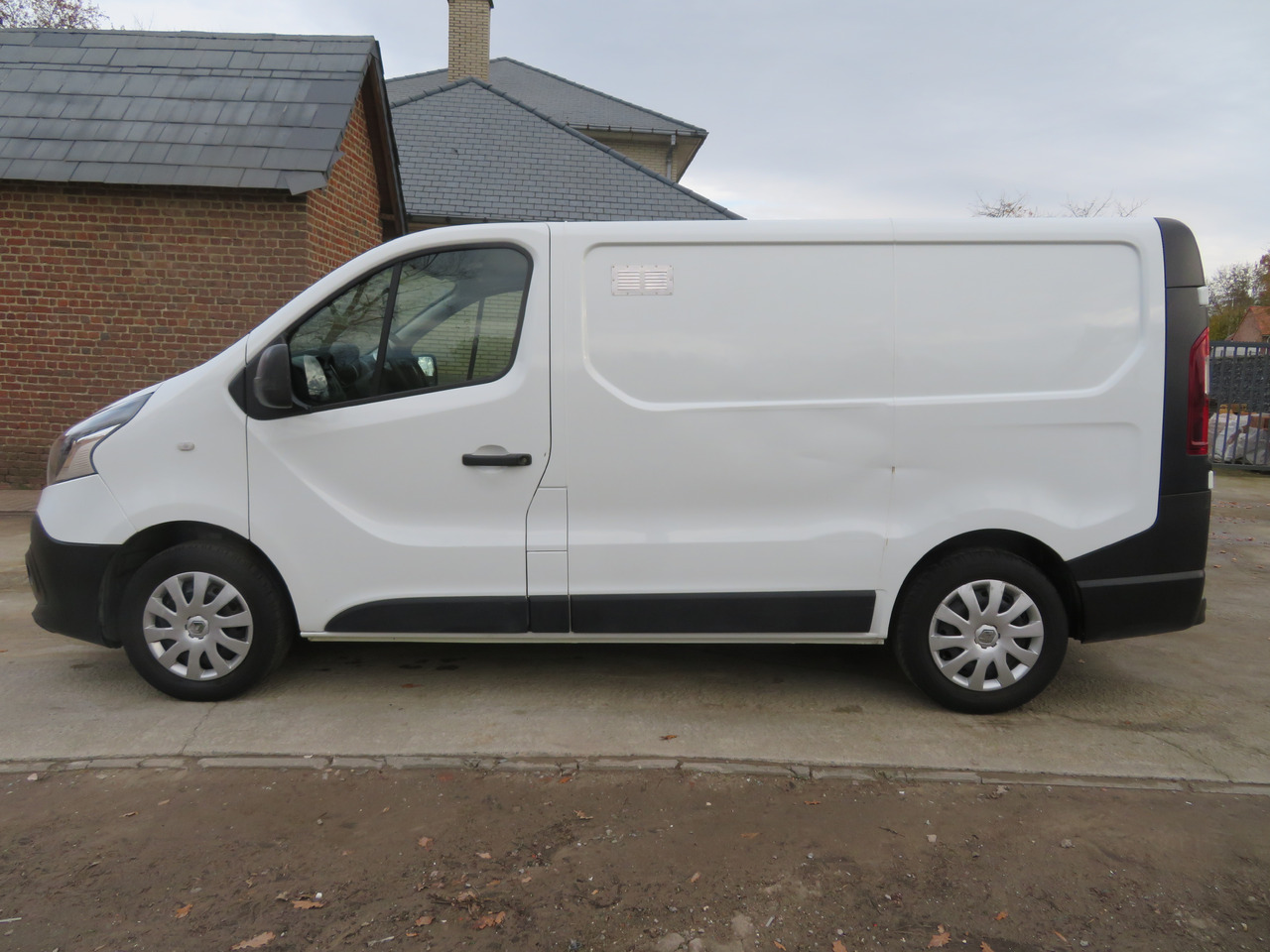 Renault Trafic 1.6dCi L1H1 - Van kecil: gambar 4 Renault Trafic 1.6dCi L1H1 - Van kecil: gambar 4