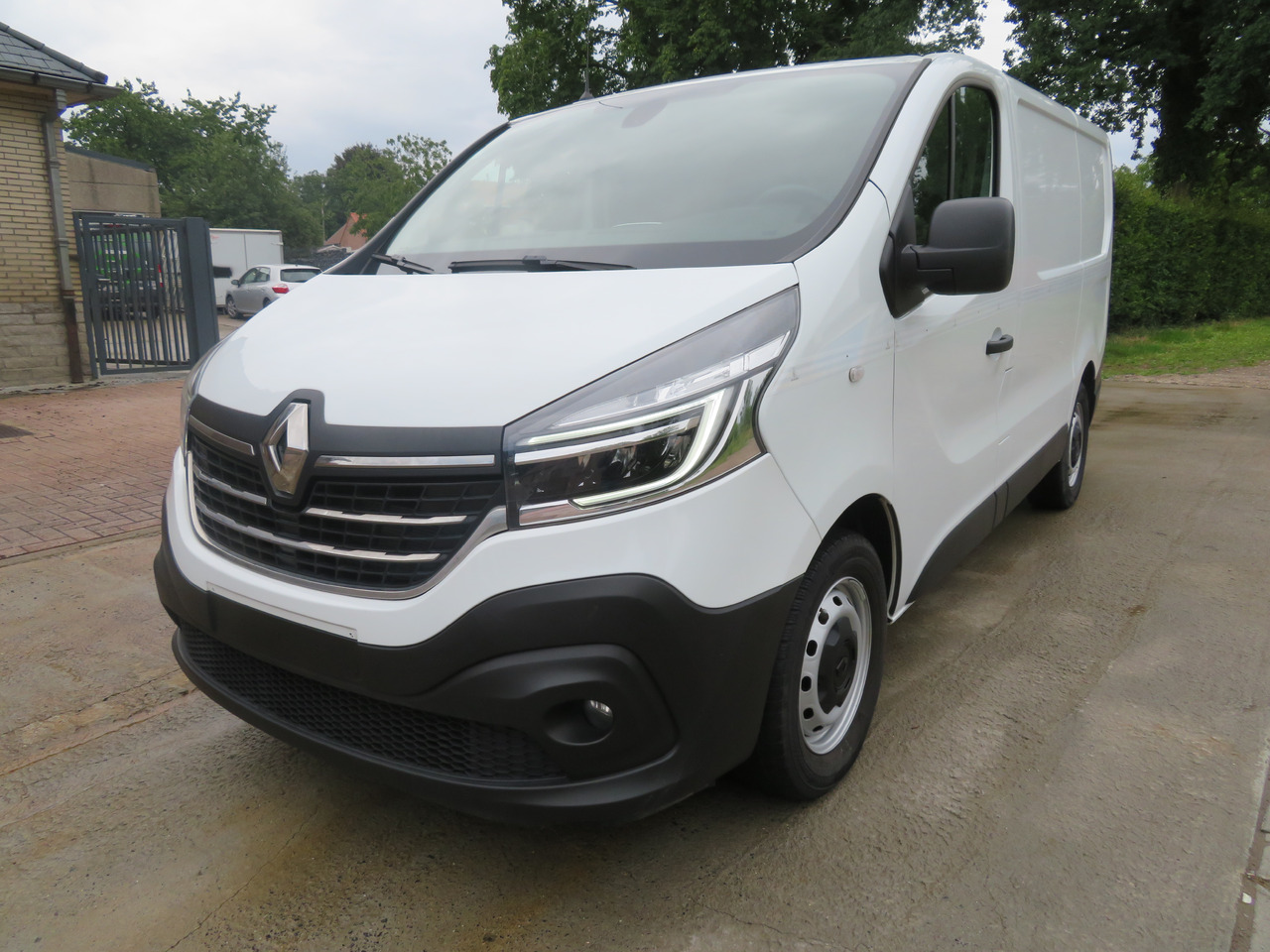 Renault Trafic 2.0dCi Grand Confort - L2H1 - Van kecil: gambar 3 Renault Trafic 2.0dCi Grand Confort - L2H1 - Van kecil: gambar 3
