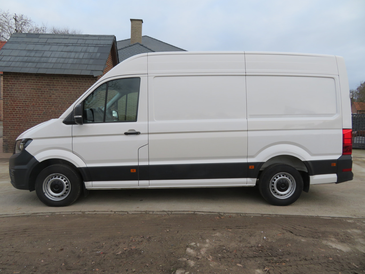 Volkswagen Crafter 2.0 CR TDi L3H3 - Van panel: gambar 4 Volkswagen Crafter 2.0 CR TDi L3H3 - Van panel: gambar 4