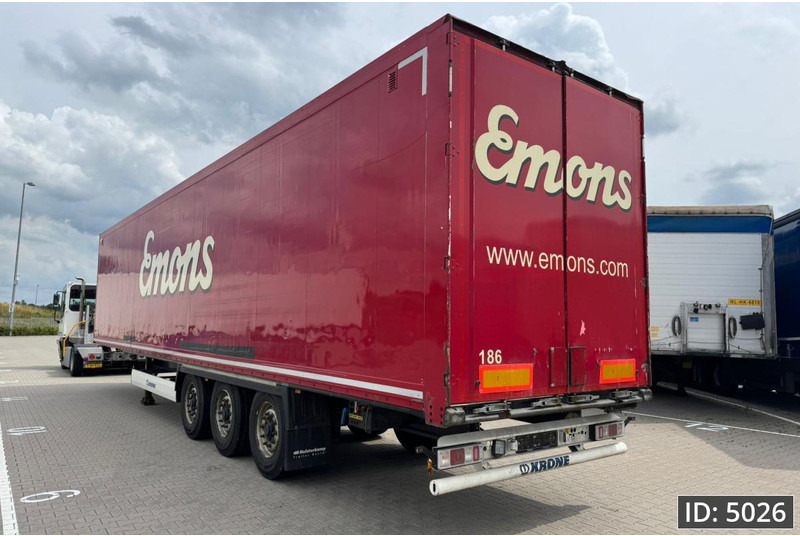 Krone SD / Disk brakes / Double stock - Semi-trailer kotak tertutup: gambar 2 Krone SD / Disk brakes / Double stock - Semi-trailer kotak tertutup: gambar 2