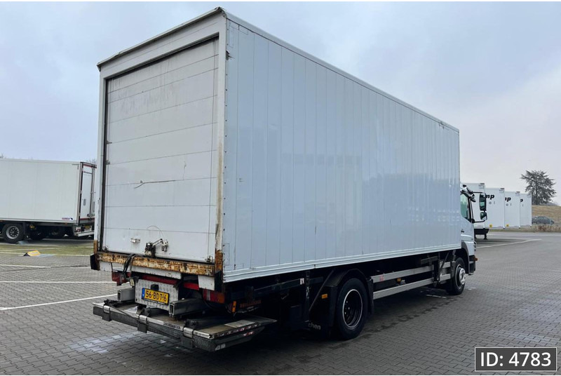 Mercedes-Benz Atego 1218 Day Cab, Euro 5, BDF / EPS automatic / standklima / DHOLLANDIA 2000KG - Pengangkut kontainer/ Container truck: gambar 3 Mercedes-Benz Atego 1218 Day Cab, Euro 5, BDF / EPS automatic / standklima / DHOLLANDIA 2000KG - Pengangkut kontainer/ Container truck: gambar 3