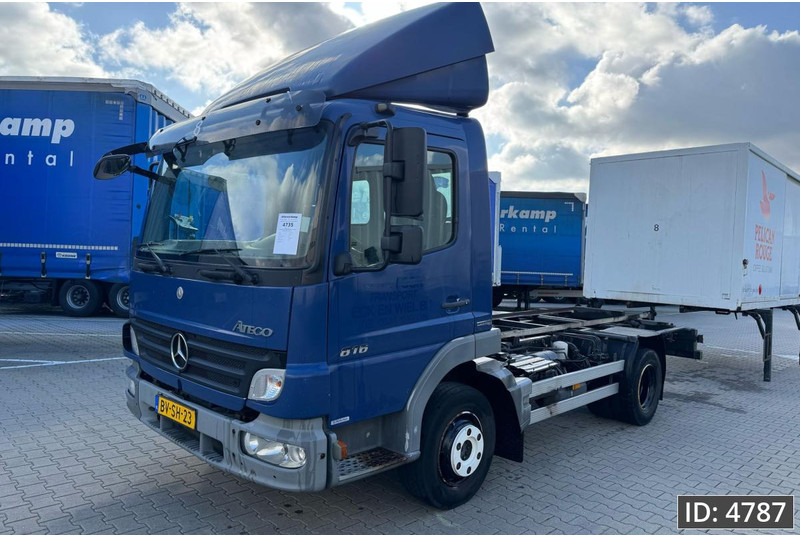 Mercedes-Benz Atego 816 Day Cab, Euro 5, BDF / EPS automatic / standklima / Hydraulic system - Pengangkut kontainer/ Container truck: gambar 1 Mercedes-Benz Atego 816 Day Cab, Euro 5, BDF / EPS automatic / standklima / Hydraulic system - Pengangkut kontainer/ Container truck: gambar 1