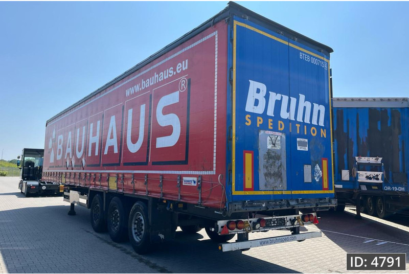 Schmitz Cargobull SCB*S3T / Disk brakes - Semi-trailer dengan terpal samping: gambar 2 Schmitz Cargobull SCB*S3T / Disk brakes - Semi-trailer dengan terpal samping: gambar 2
