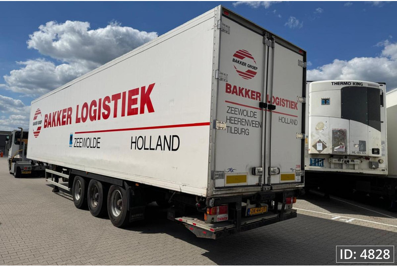 Sor Iberica SP71 / Lift axle - Semi-trailer berpendingin: gambar 2 Sor Iberica SP71 / Lift axle - Semi-trailer berpendingin: gambar 2