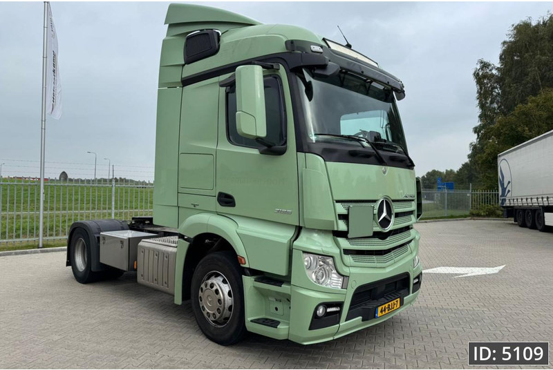 Mercedes-Benz Actros 1836 StreamSpace, Euro 6 - Tractor head: gambar 4 Mercedes-Benz Actros 1836 StreamSpace, Euro 6 - Tractor head: gambar 4
