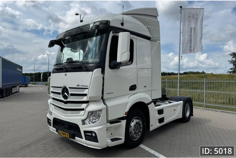Tractor head Mercedes-Benz Actros 1842 StreamSpace, Euro 6, / Very clean condition / Streamspace / 9 Pieces: gambar 1