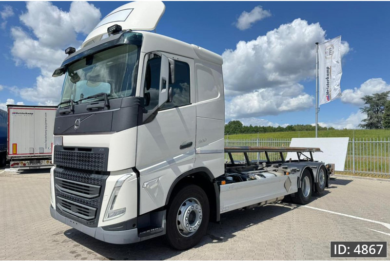 Pengangkut kontainer/ Container truck Volvo FH 500 Globetrotter, Euro 6, / 6x2 / Hydraulic body / frame 7.4 m / Tail lift: gambar 1