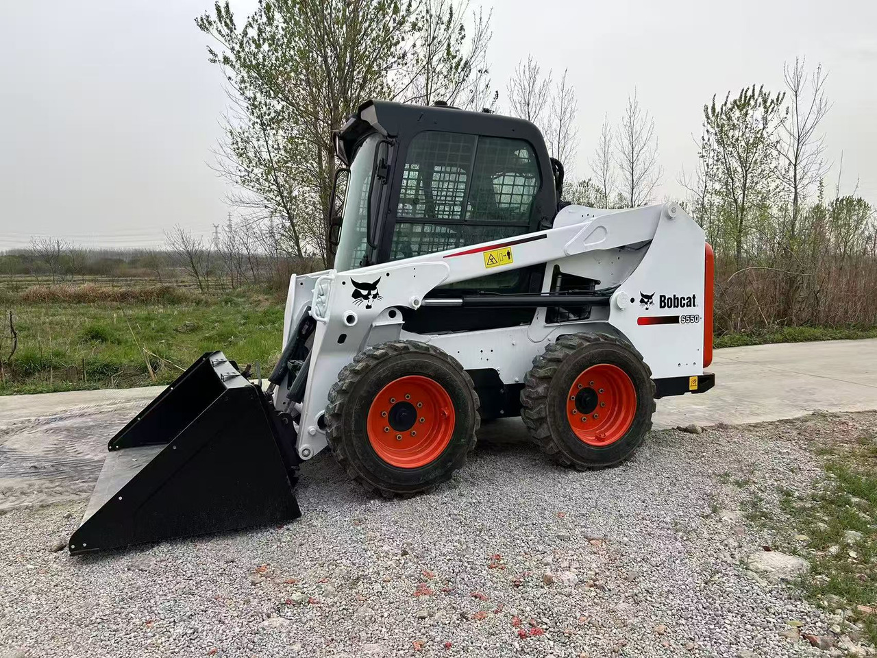 BOBCAT Skid Steer Loader S550 - Skid steer: gambar 5 BOBCAT Skid Steer Loader S550 - Skid steer: gambar 5