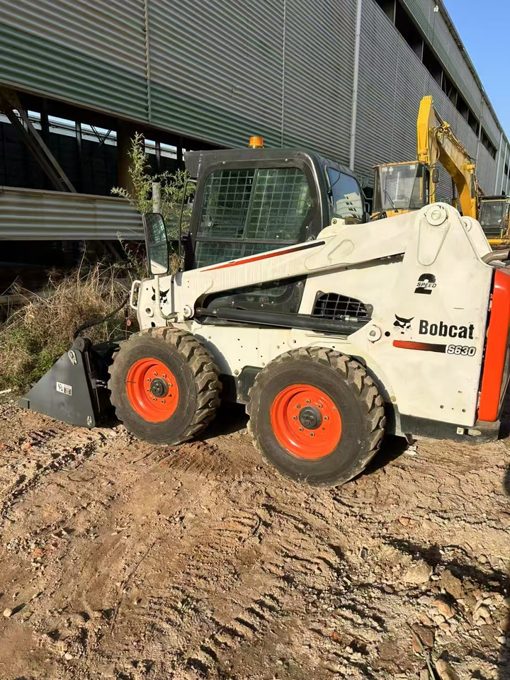 BOBCAT Skid Steer Loader S630 Good Condition - Skid steer: gambar 5 BOBCAT Skid Steer Loader S630 Good Condition - Skid steer: gambar 5