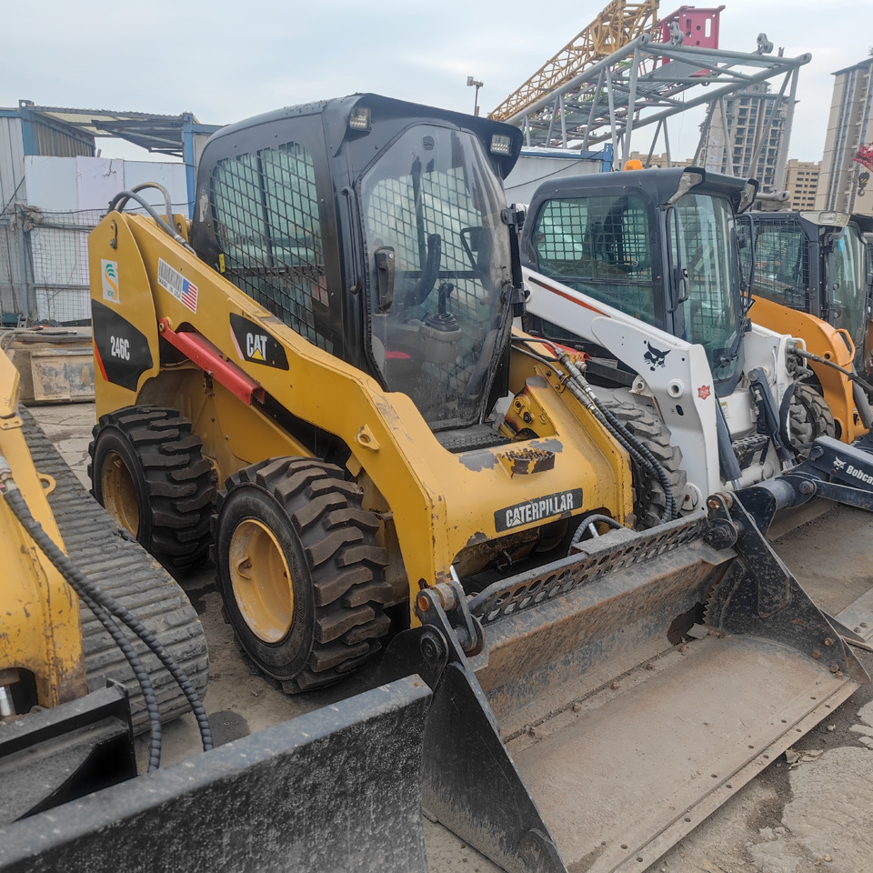 CAT 246C Skid Steer Loader - Skid steer: gambar 5 CAT 246C Skid Steer Loader - Skid steer: gambar 5