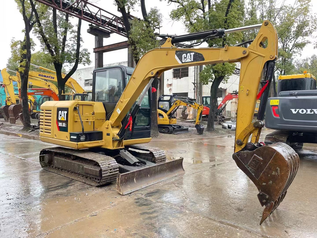 CAT 305.5E Mini excavator Click for Discount - Ekskavator mini: gambar 4 CAT 305.5E Mini excavator Click for Discount - Ekskavator mini: gambar 4