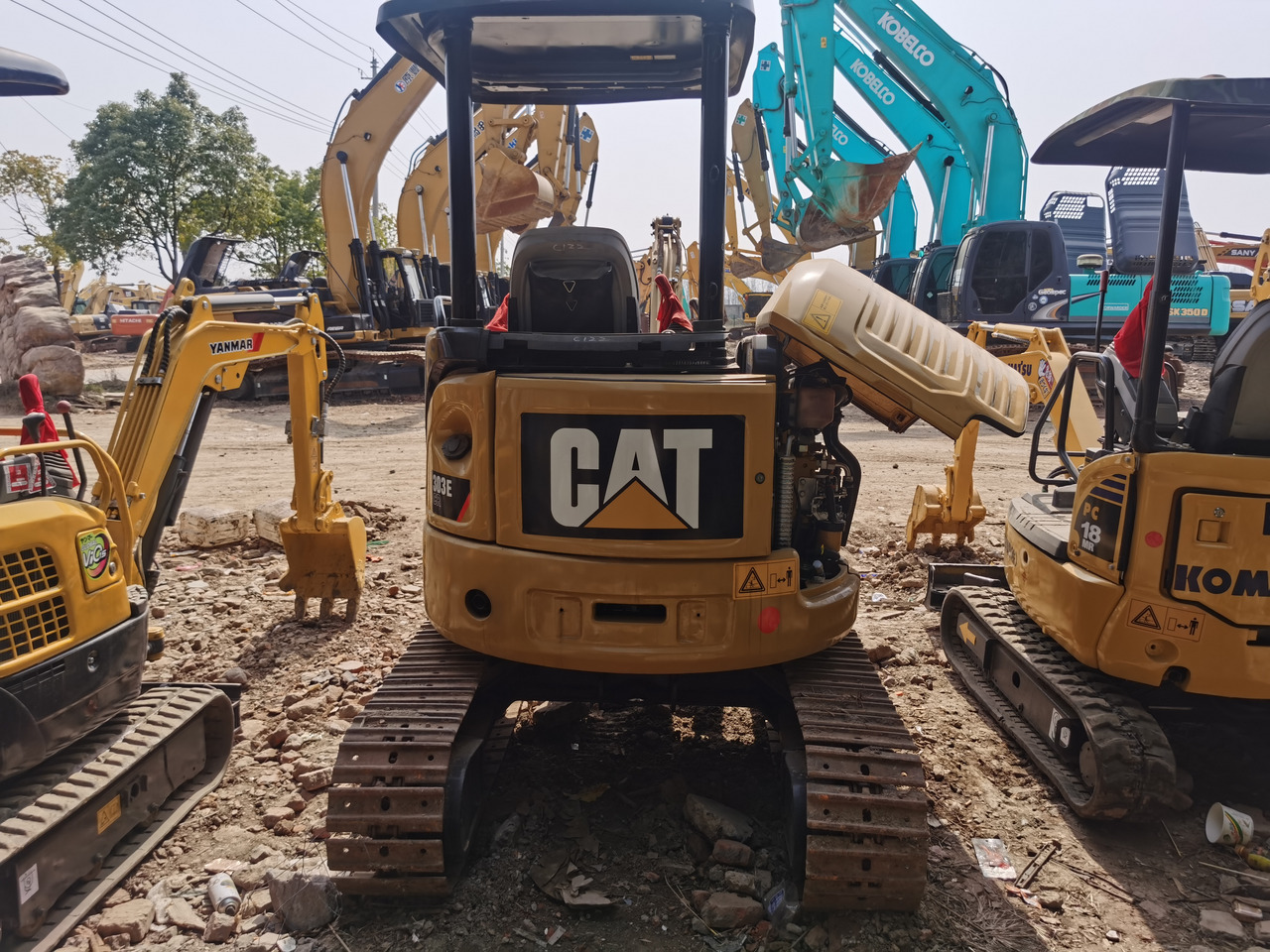 CATERPILLAR 303ECR - Ekskavator mini: gambar 4 CATERPILLAR 303ECR - Ekskavator mini: gambar 4