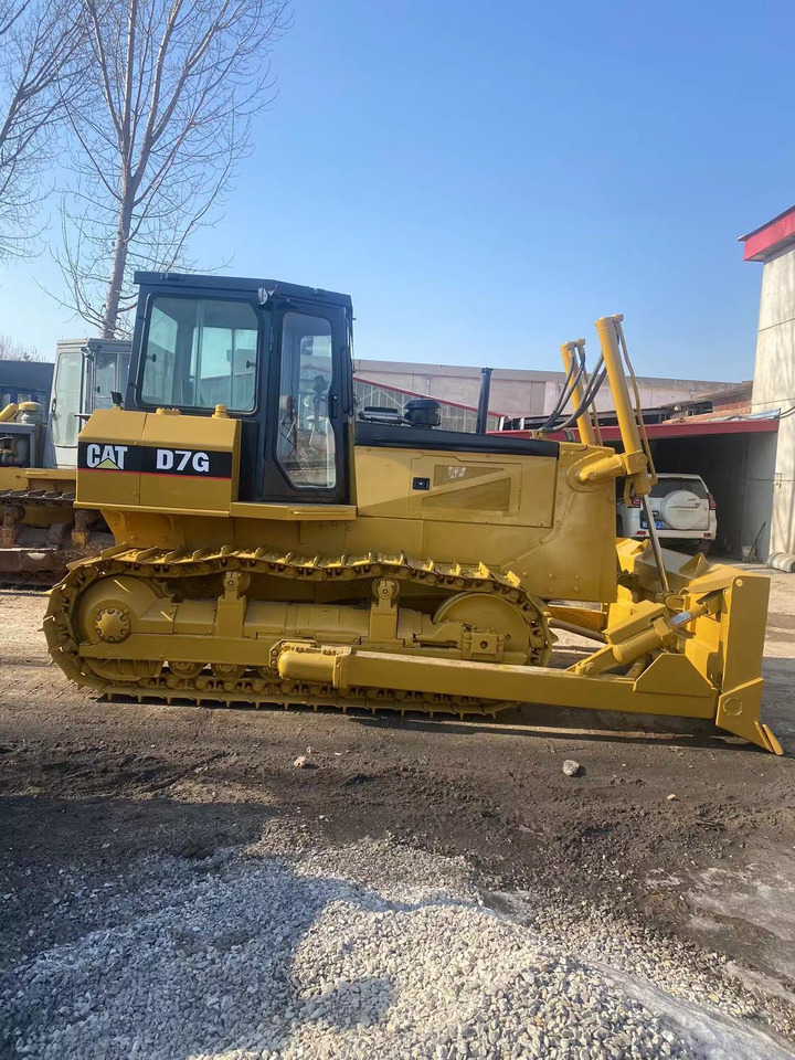 CATERPILLAR Bulldozer D7G - Bulldozer: gambar 4 CATERPILLAR Bulldozer D7G - Bulldozer: gambar 4