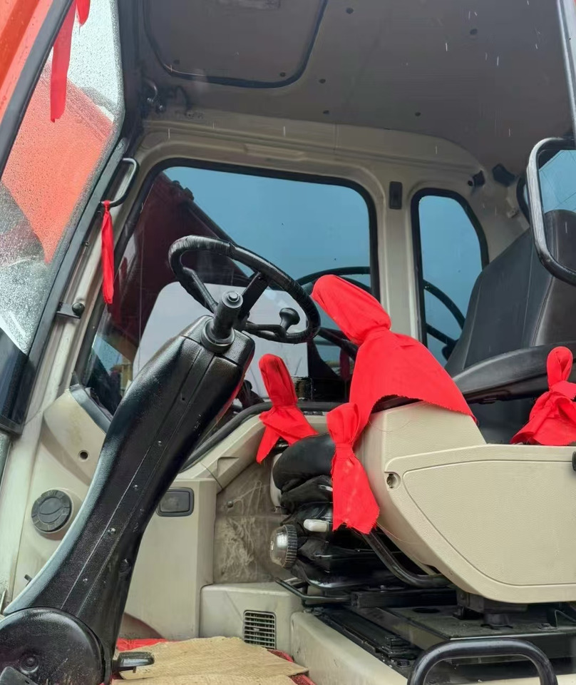 DOOSAN DX150W Wheel Excavator Good Condition - Ekskavator roda: gambar 4 DOOSAN DX150W Wheel Excavator Good Condition - Ekskavator roda: gambar 4