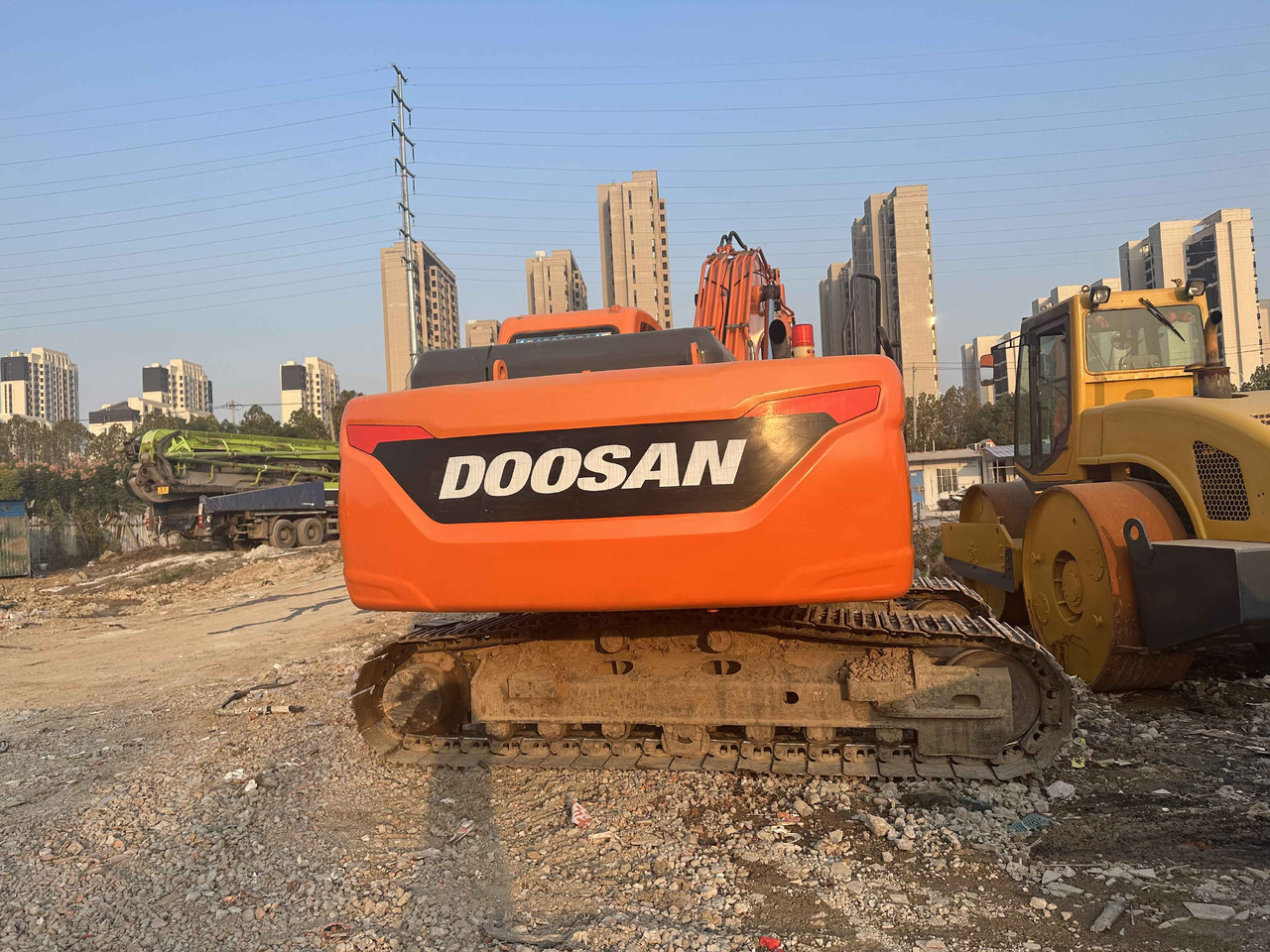 Doosan Mini Excavator DX220 - Ekskavator mini: gambar 5 Doosan Mini Excavator DX220 - Ekskavator mini: gambar 5