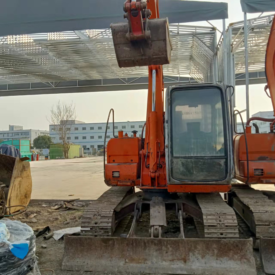 HITACHI EX60-5 - Ekskavator perayap: gambar 3 HITACHI EX60-5 - Ekskavator perayap: gambar 3