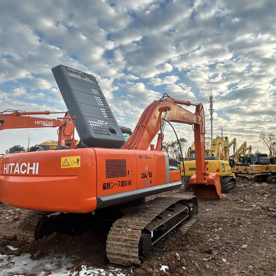 HITACHI ZX240 Excavator - Ekskavator perayap: gambar 5 HITACHI ZX240 Excavator - Ekskavator perayap: gambar 5