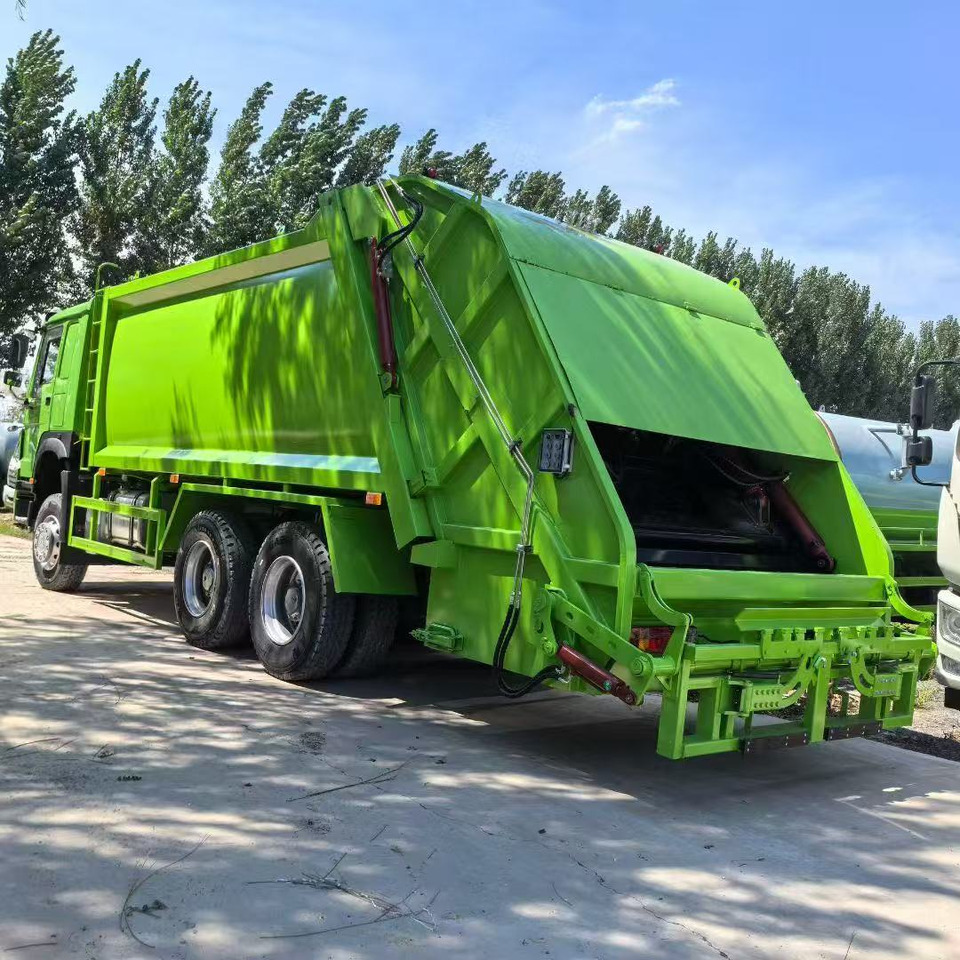 HOWO Garbage Truck Click Here for Discount - Truk sampah: gambar 4 HOWO Garbage Truck Click Here for Discount - Truk sampah: gambar 4