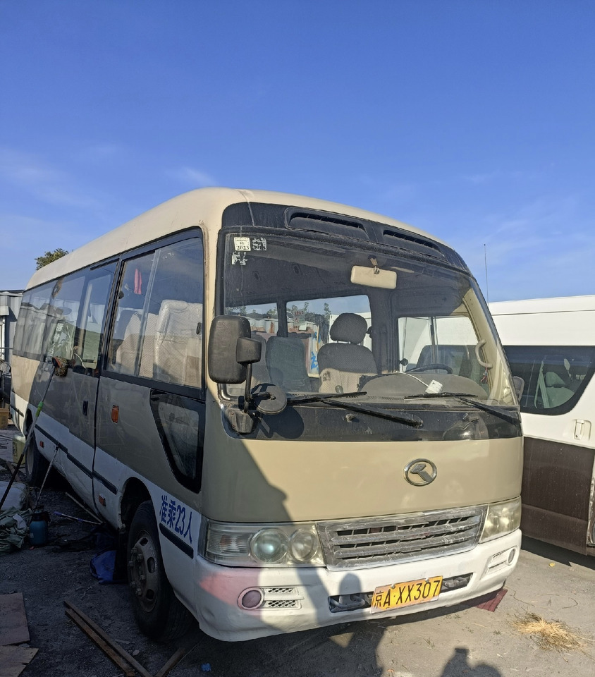 Higer 23-seaters Coach - Bus pariwisata: gambar 1 Higer 23-seaters Coach - Bus pariwisata: gambar 1