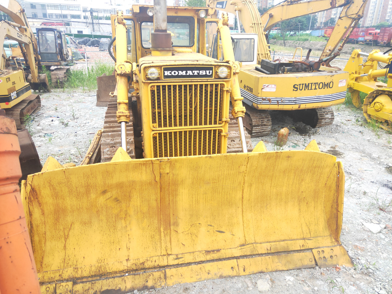 KOMATSU D155 - Bulldozer: gambar 3 KOMATSU D155 - Bulldozer: gambar 3