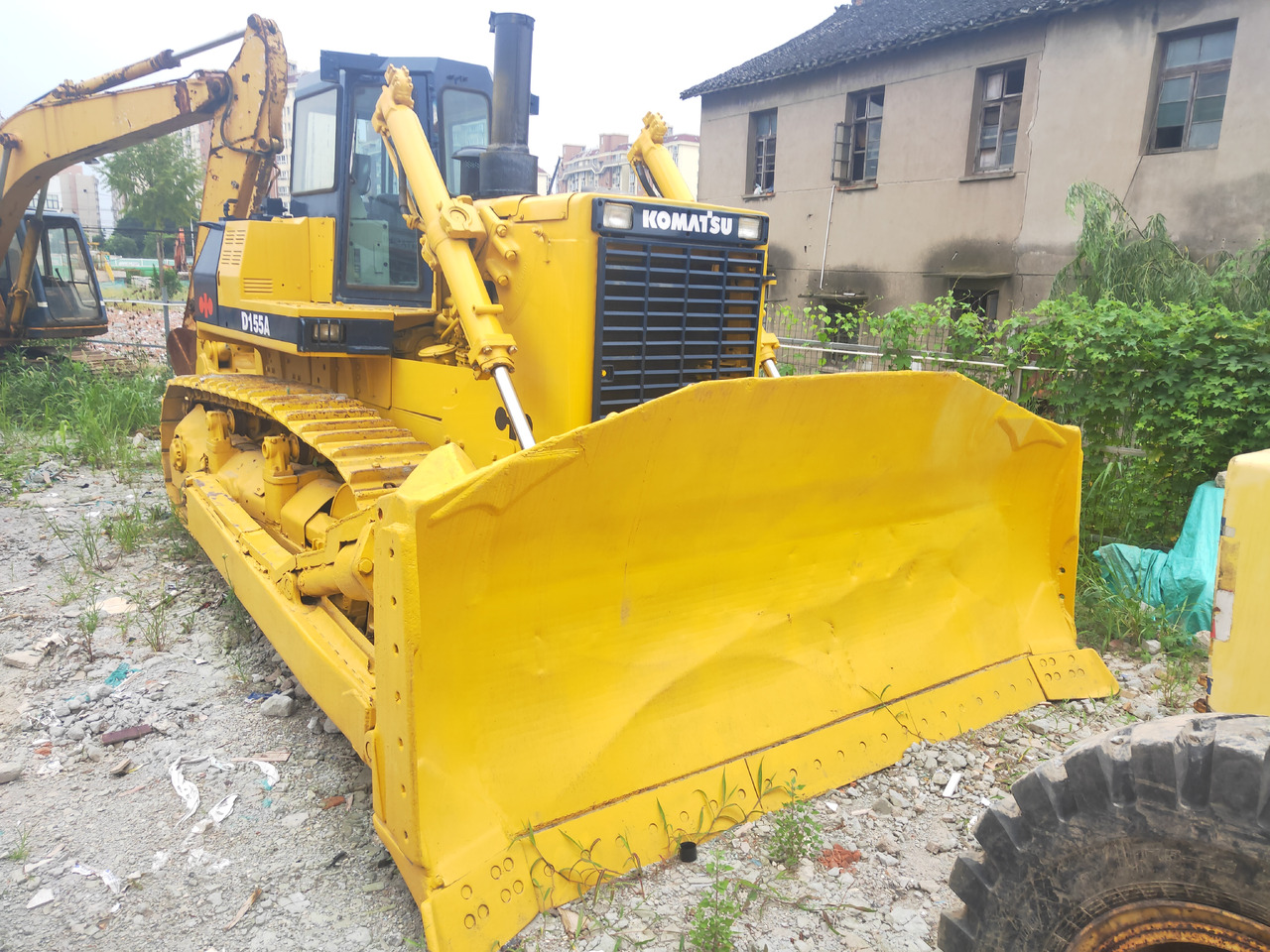 KOMATSU D155A-2 - Bulldozer: gambar 2 KOMATSU D155A-2 - Bulldozer: gambar 2