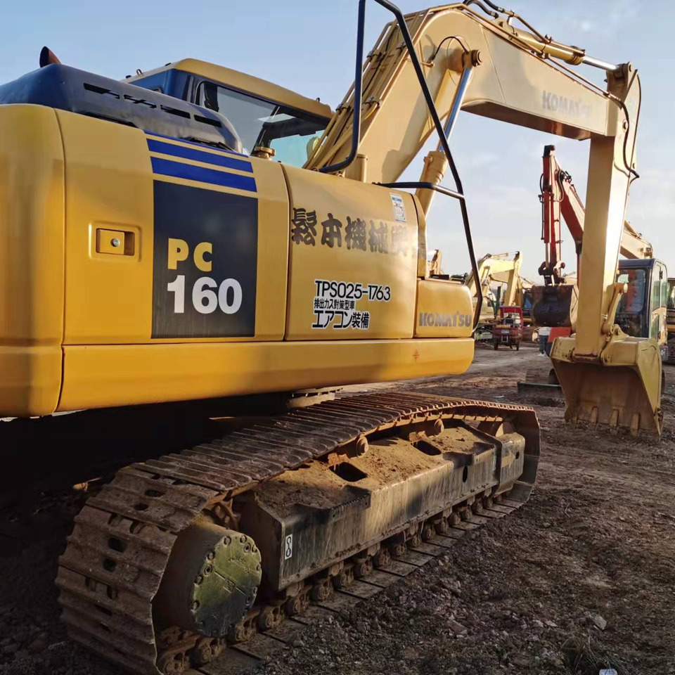 KOMATSU PC160-7 - Ekskavator perayap: gambar 5 KOMATSU PC160-7 - Ekskavator perayap: gambar 5