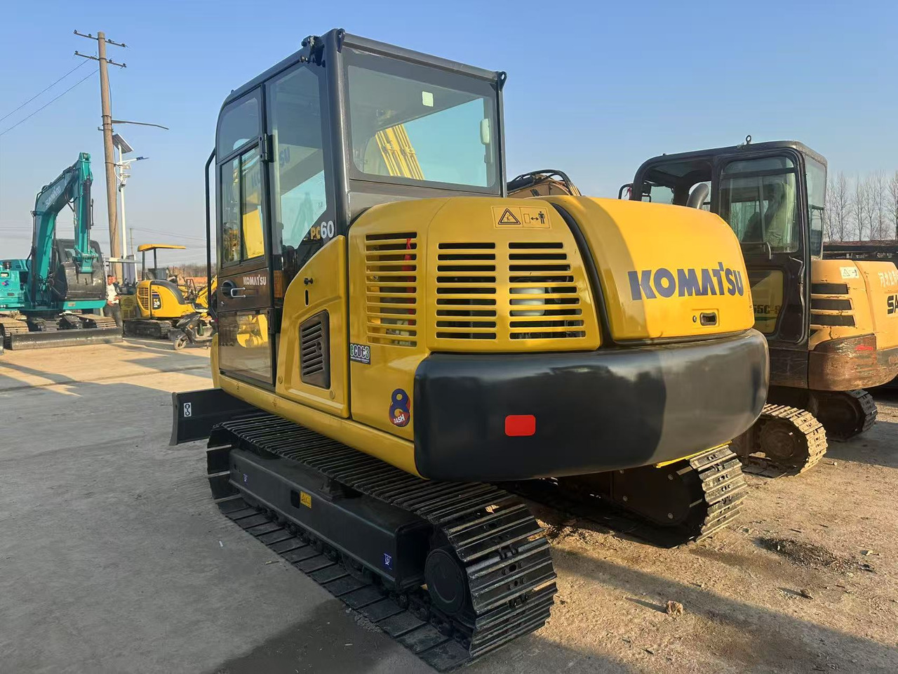 KOMATSU PC60 - Ekskavator perayap: gambar 4 KOMATSU PC60 - Ekskavator perayap: gambar 4