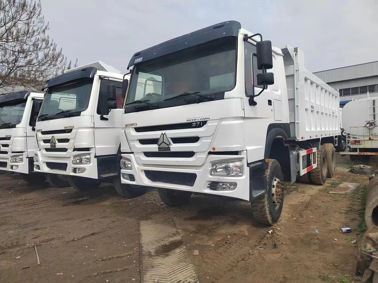Sino HOWO 6x4 Dump Truck Click for Discount - Truk jungkit: gambar 3 Sino HOWO 6x4 Dump Truck Click for Discount - Truk jungkit: gambar 3