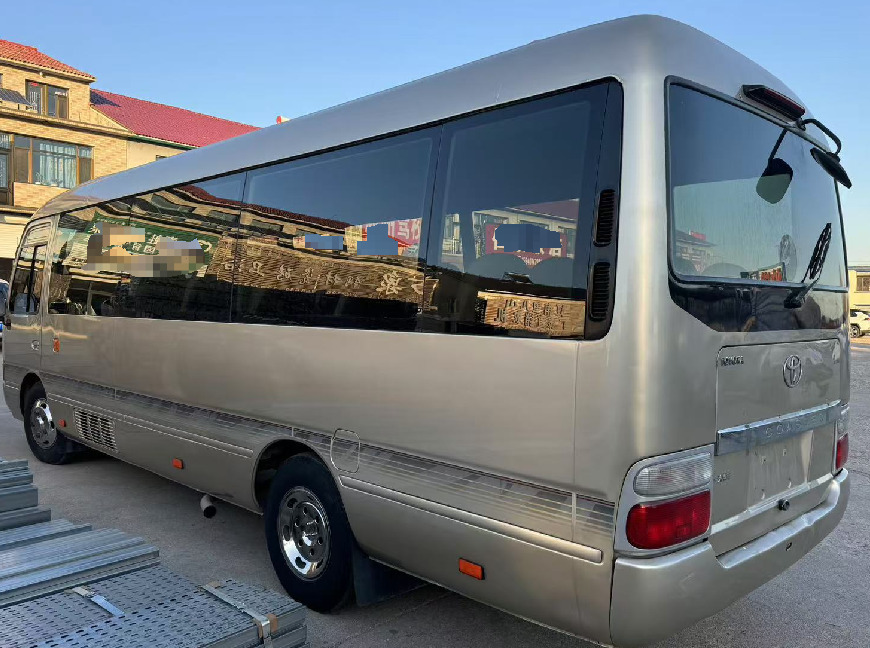 TOYOTA Coaster 1HZ - Bus kota: gambar 4 TOYOTA Coaster 1HZ - Bus kota: gambar 4