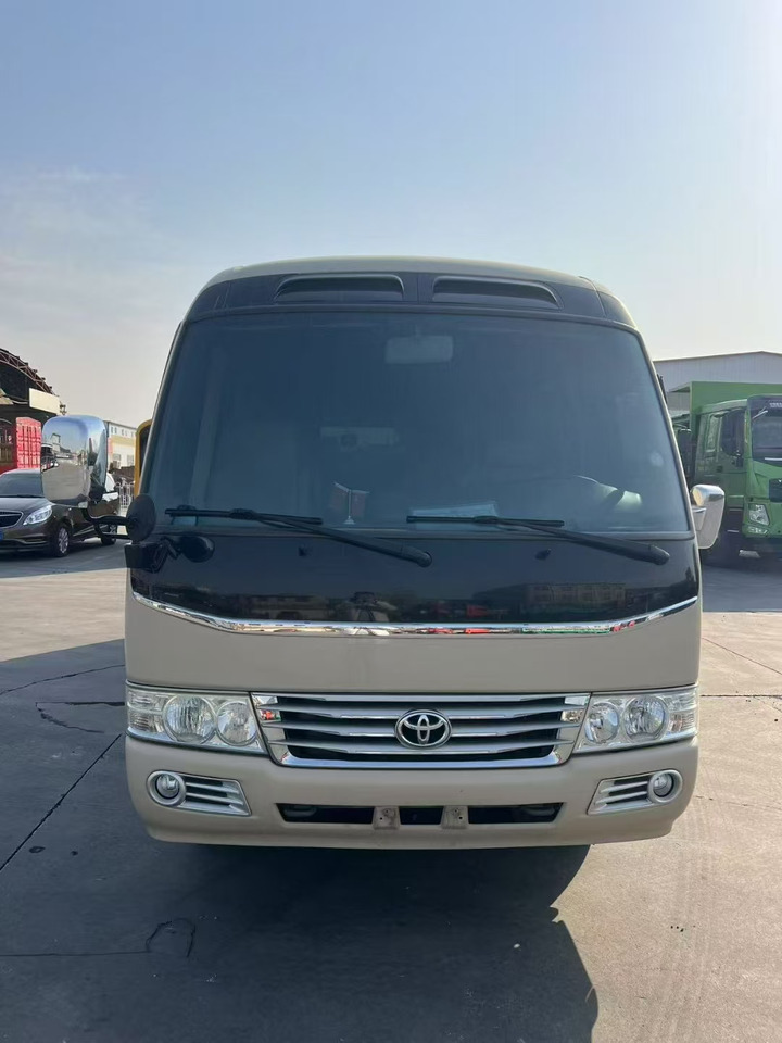 TOYOTA Mini Bus 20 Seats - Bus pariwisata: gambar 2 TOYOTA Mini Bus 20 Seats - Bus pariwisata: gambar 2