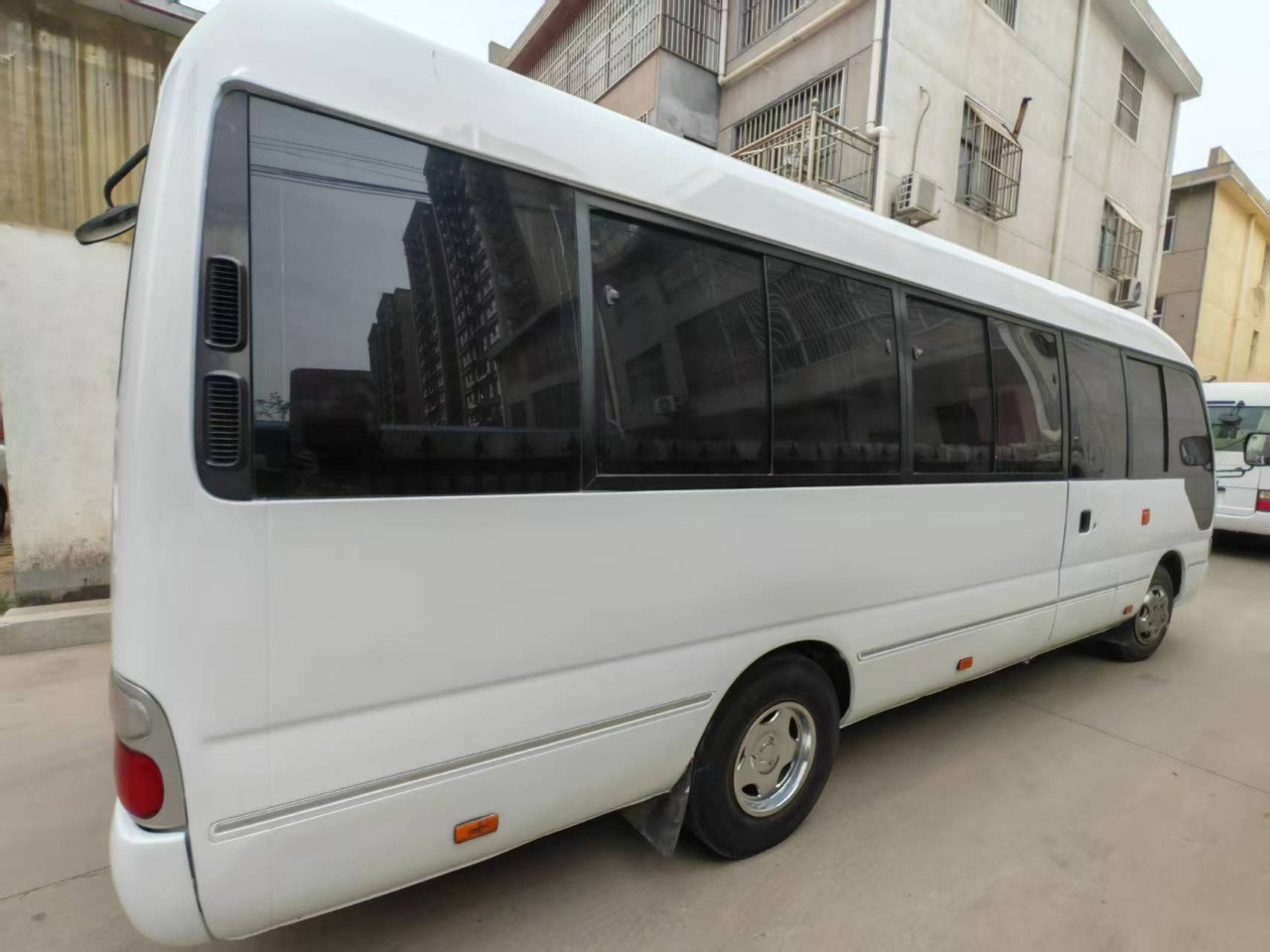 Leasing TOYOTA Mini Bus Low Mileage TOYOTA Mini Bus Low Mileage: gambar 8
