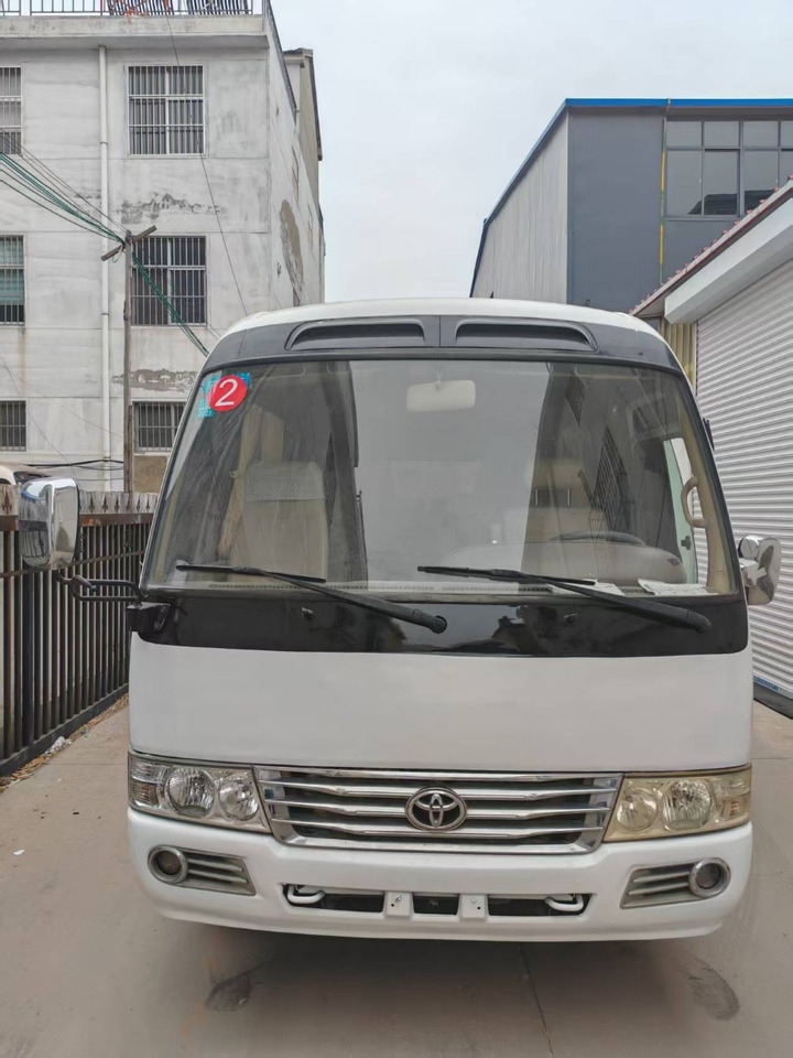 TOYOTA Mini Bus Low Mileage - Bus pariwisata: gambar 2 TOYOTA Mini Bus Low Mileage - Bus pariwisata: gambar 2