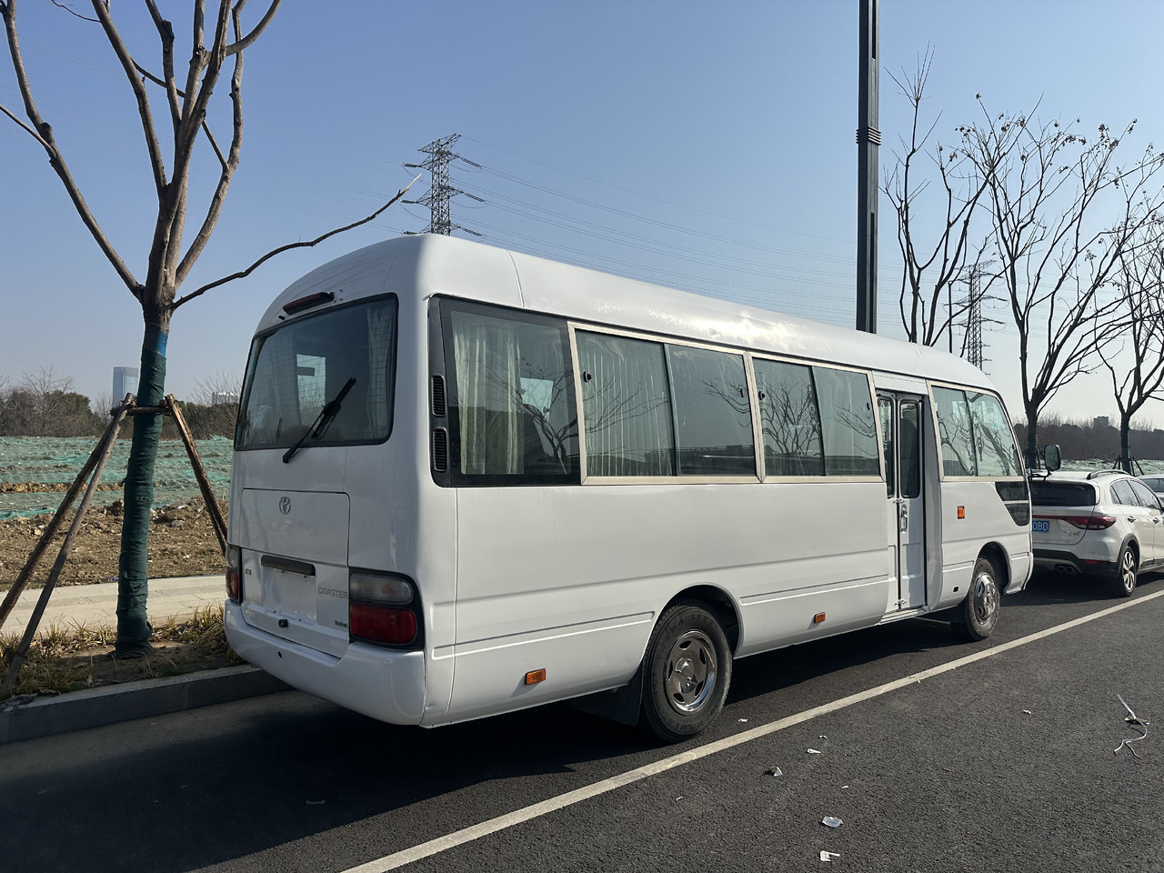 TOYOTA Mini Coach White Low Mileage - Bus pariwisata: gambar 5 TOYOTA Mini Coach White Low Mileage - Bus pariwisata: gambar 5