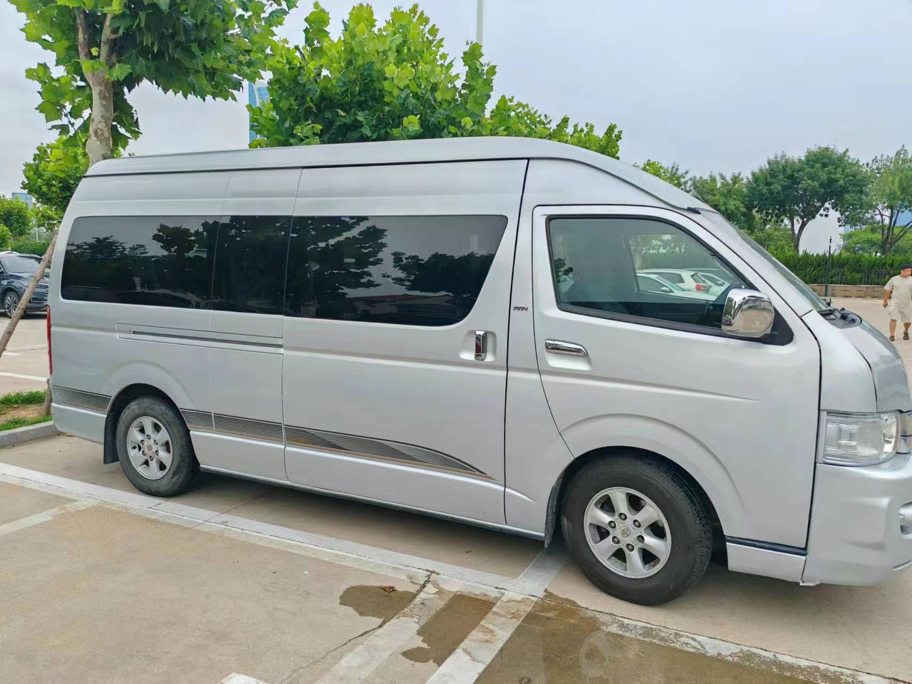 TOYOTA Toyota Hiace Bus Click Here for Discont - Bus mini, Van penumpang: gambar 2 TOYOTA Toyota Hiace Bus Click Here for Discont - Bus mini, Van penumpang: gambar 2