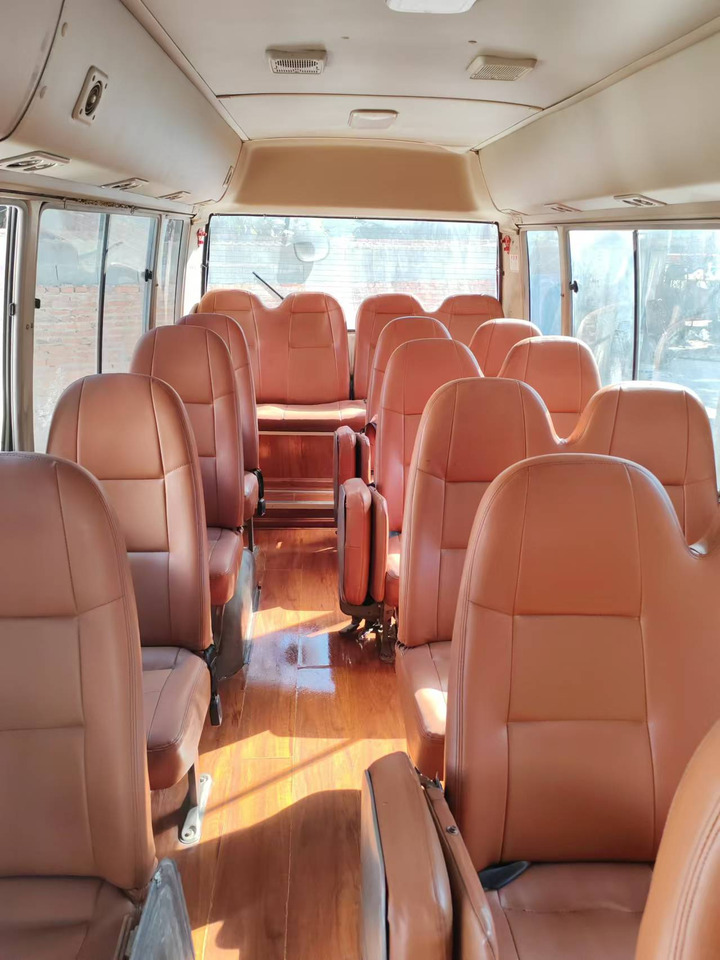 TOYOTA Whit Mini Bus Click for Discount - Bus pariwisata: gambar 5 TOYOTA Whit Mini Bus Click for Discount - Bus pariwisata: gambar 5