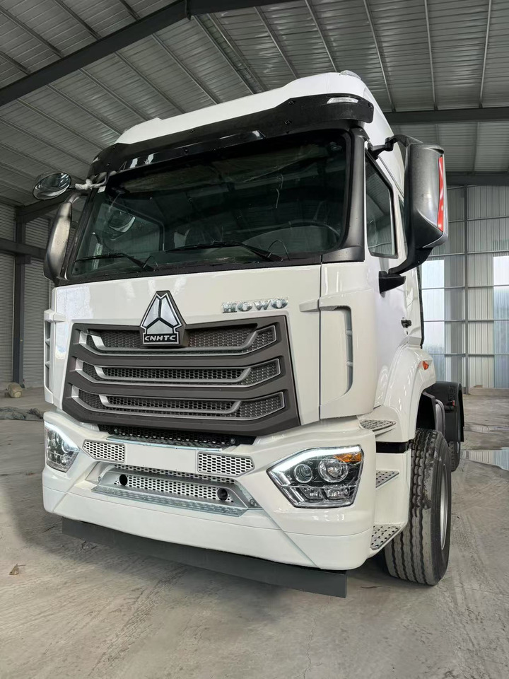 HOWO Hohan 4✖2 Tractor unit White Good condition - Tractor head: gambar 3 HOWO Hohan 4✖2 Tractor unit White Good condition - Tractor head: gambar 3