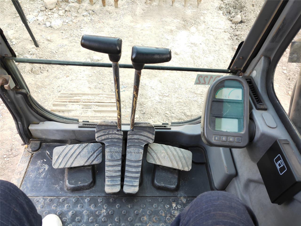 Ekskavator perayap VOLVO Crawler Excavator EC360B: gambar 11