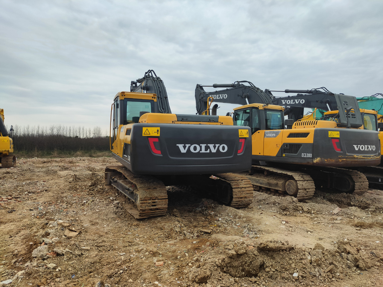 VOLVO EC220D - Ekskavator perayap: gambar 5 VOLVO EC220D - Ekskavator perayap: gambar 5