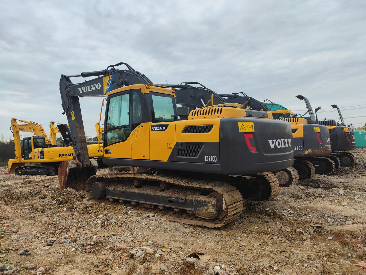 VOLVO EC220D - Ekskavator perayap: gambar 4 VOLVO EC220D - Ekskavator perayap: gambar 4