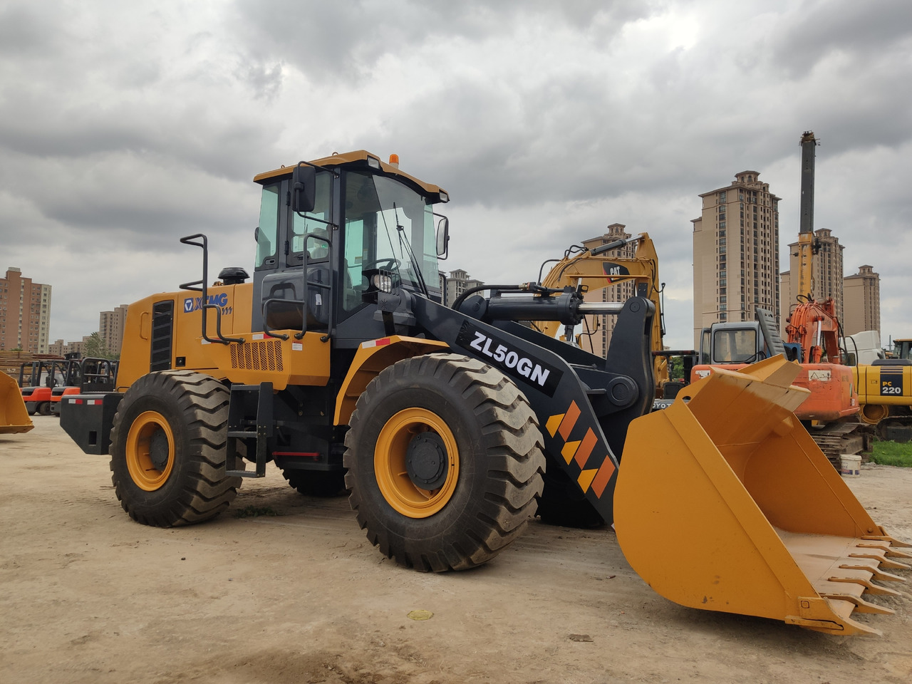 XCMG Wheel Excavator ZL50G Click Here for Discount - Wheel loader: gambar 1 XCMG Wheel Excavator ZL50G Click Here for Discount - Wheel loader: gambar 1