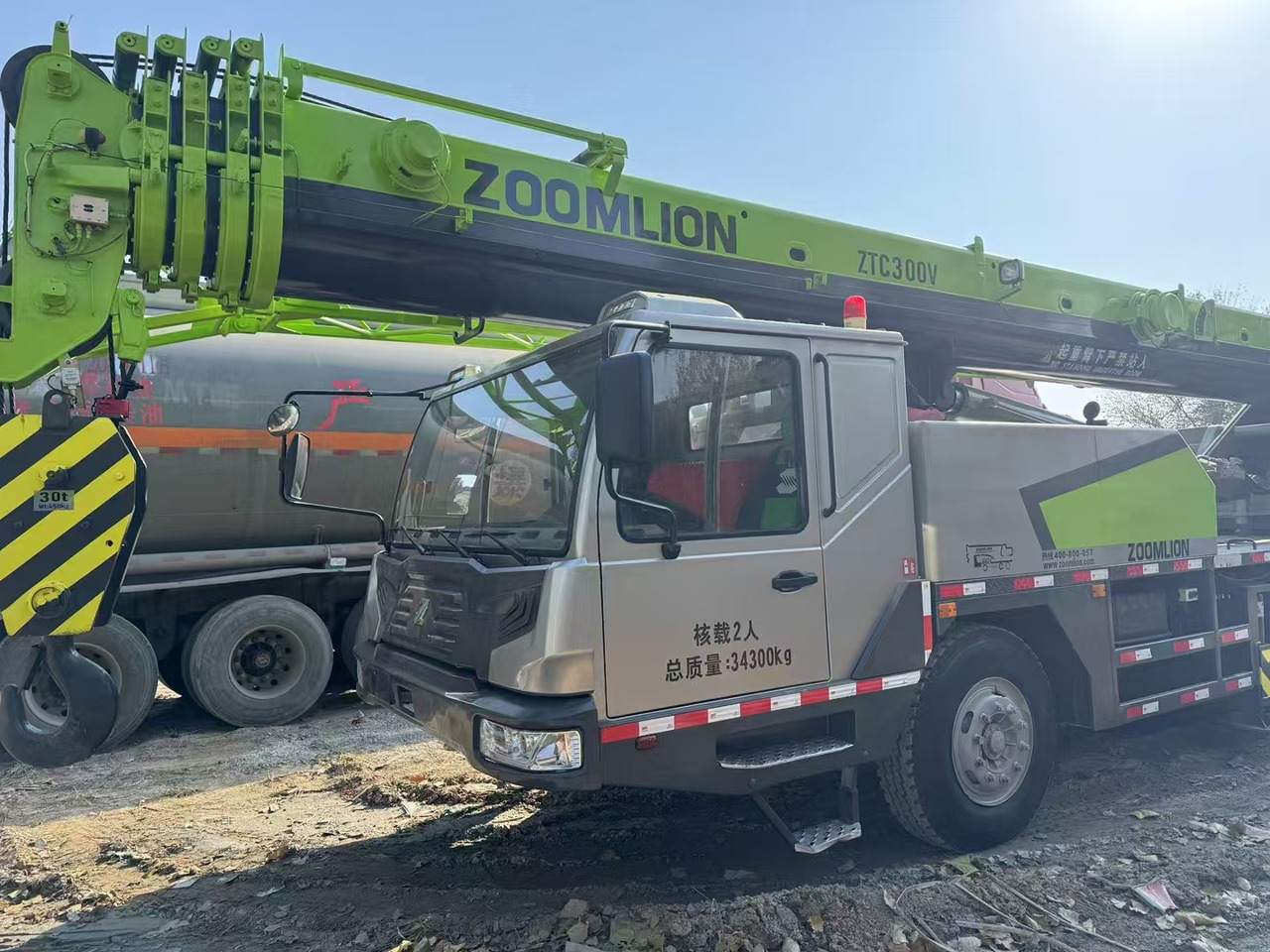 ZOOMLION Crane ZTC300V 30Ton - Derek semua medan: gambar 2 ZOOMLION Crane ZTC300V 30Ton - Derek semua medan: gambar 2