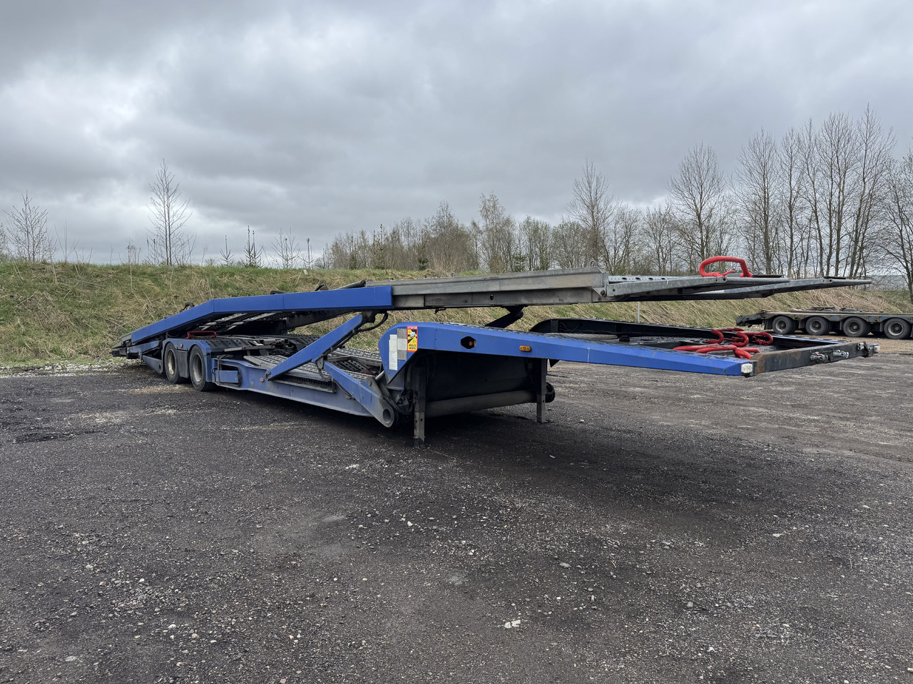KÄSSBOHRER SP9-16L - Semi-trailer autotransporter: gambar 4 KÄSSBOHRER SP9-16L - Semi-trailer autotransporter: gambar 4