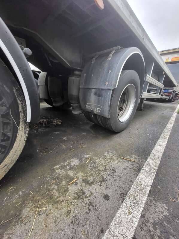 Semi-remorque 2 Essieux DISTRIPLATEAU AVEC ESSIEU DIRECTIONNEL - Semi-trailer flatbed: gambar 5 Semi-remorque 2 Essieux DISTRIPLATEAU AVEC ESSIEU DIRECTIONNEL - Semi-trailer flatbed: gambar 5