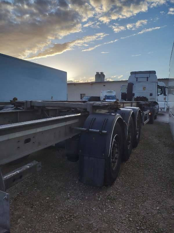 Semi-remorque 3 Essieux 38 TONNES CHARIOT COULISSANT - Semi-trailer pengangkut mobil: gambar 3 Semi-remorque 3 Essieux 38 TONNES CHARIOT COULISSANT - Semi-trailer pengangkut mobil: gambar 3