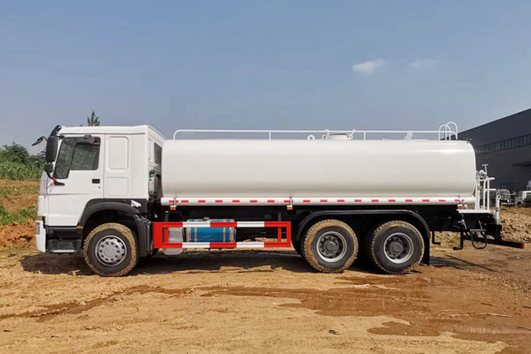 Howo Water Tanker Truck for Sale in Guyana - Truk tangki: gambar 2 Howo Water Tanker Truck for Sale in Guyana - Truk tangki: gambar 2