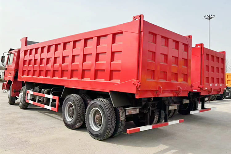 SHACMAN Shacman Truck for sale in Tanzania - Truk jungkit: gambar 1 SHACMAN Shacman Truck for sale in Tanzania - Truk jungkit: gambar 1