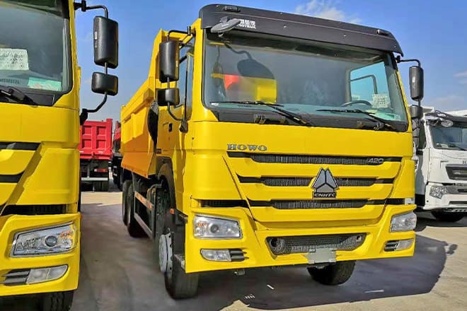 SINOTRUK Howo 400 10 Wheeler Dump Truck for Sale Price in Sierra Leone - Truk jungkit: gambar 1 SINOTRUK Howo 400 10 Wheeler Dump Truck for Sale Price in Sierra Leone - Truk jungkit: gambar 1