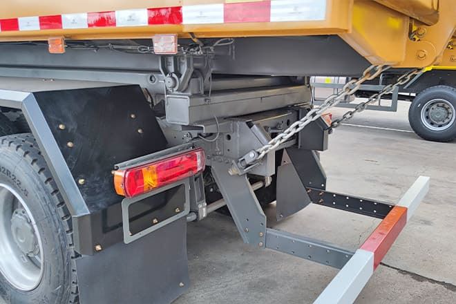 SINOTRUK Howo 400 Tipper Truck 6x4 for Sale In Namibia - Truk jungkit: gambar 5 SINOTRUK Howo 400 Tipper Truck 6x4 for Sale In Namibia - Truk jungkit: gambar 5