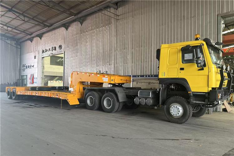 TITAN 2 Axle Detachable Gooseneck Trailer for Sale In Jamaica - Semi-trailer low bed: gambar 2 TITAN 2 Axle Detachable Gooseneck Trailer for Sale In Jamaica - Semi-trailer low bed: gambar 2