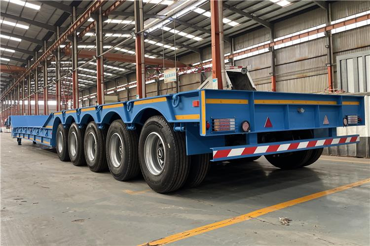 TITAN 4 Axle Folding Gooseneck Trailer for Sale In Zambia - Semi-trailer low bed: gambar 2 TITAN 4 Axle Folding Gooseneck Trailer for Sale In Zambia - Semi-trailer low bed: gambar 2